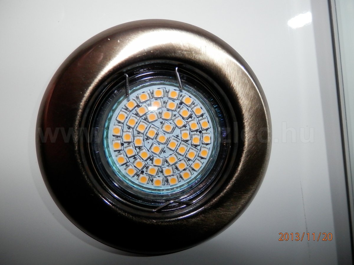 SMD LED izzó GU10 réz keretben