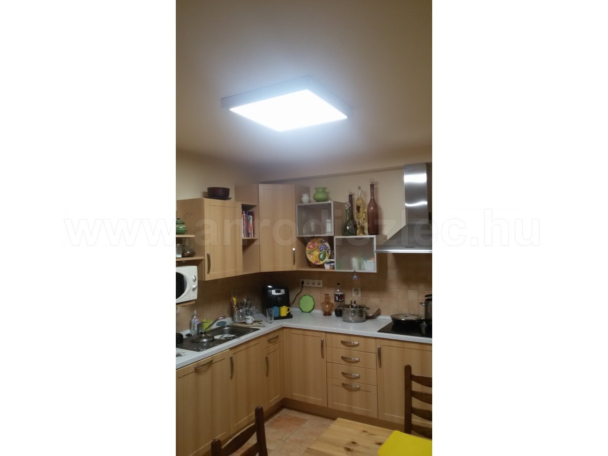 Konyhai világítás kiemelőkeretbe szerelt 60x60 cm led panellel