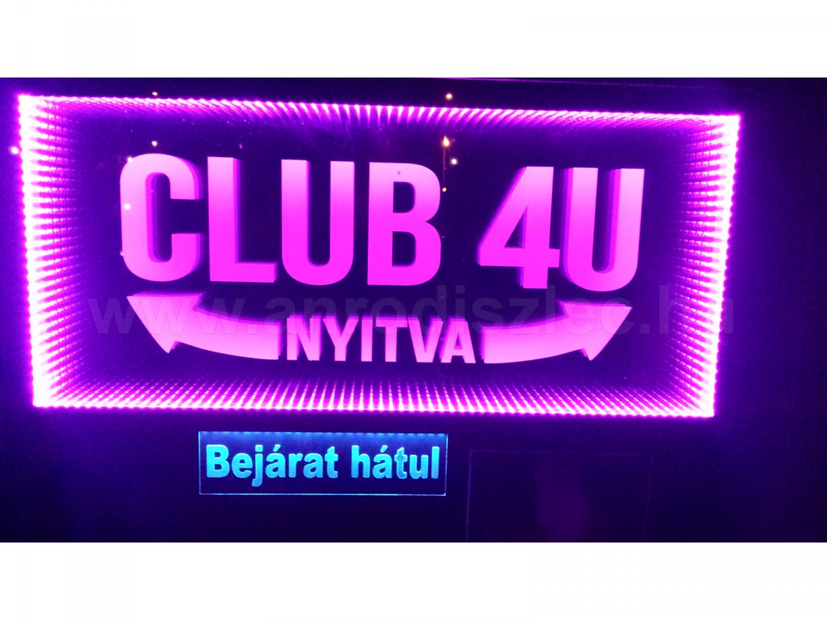 Club 4U Music & Dance Club - ledes tábla színváltós fényekkel