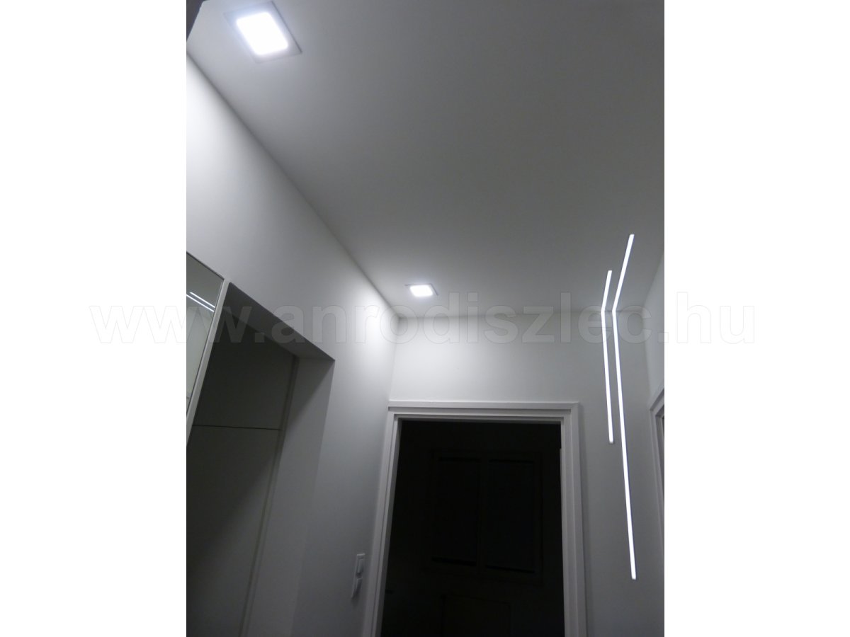 Mennyezeti led panel és Led szalados világítás.