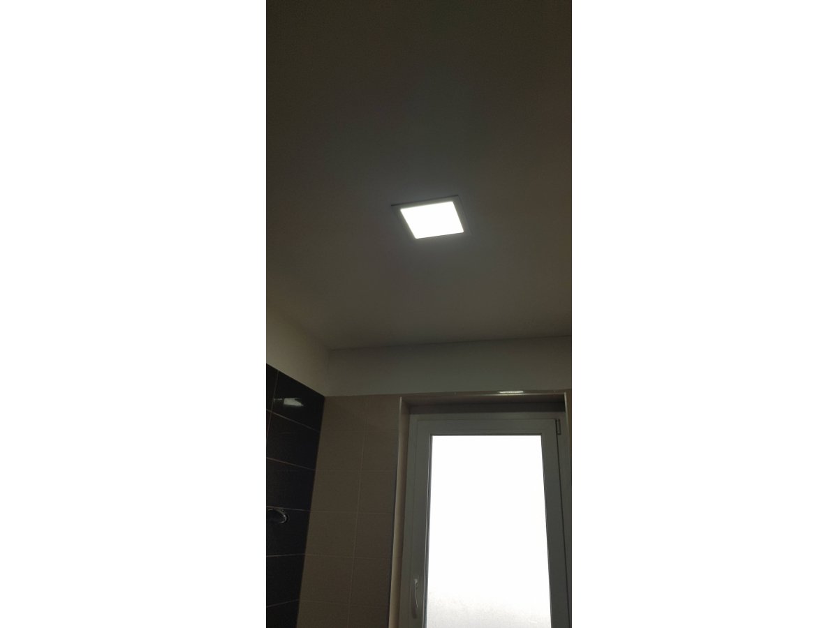 Fürdőszobában használatos 18W ledpanel